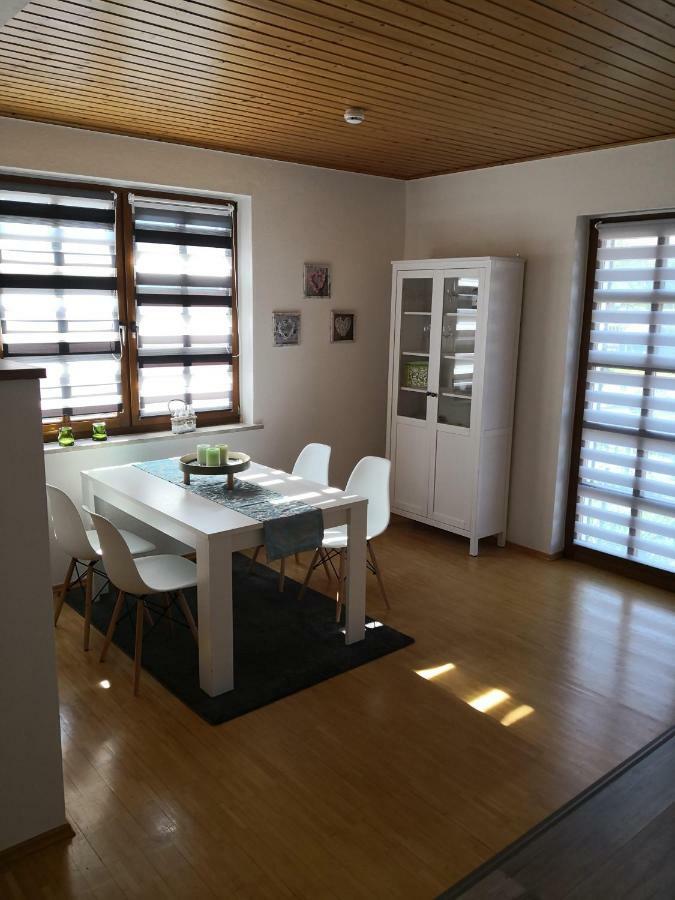 Apartment Ferienwohnung Emmerthal Auch Fuer Monteure Fewo Exterior foto