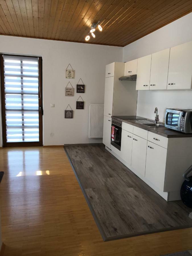 Apartment Ferienwohnung Emmerthal Auch Fuer Monteure Fewo Exterior foto